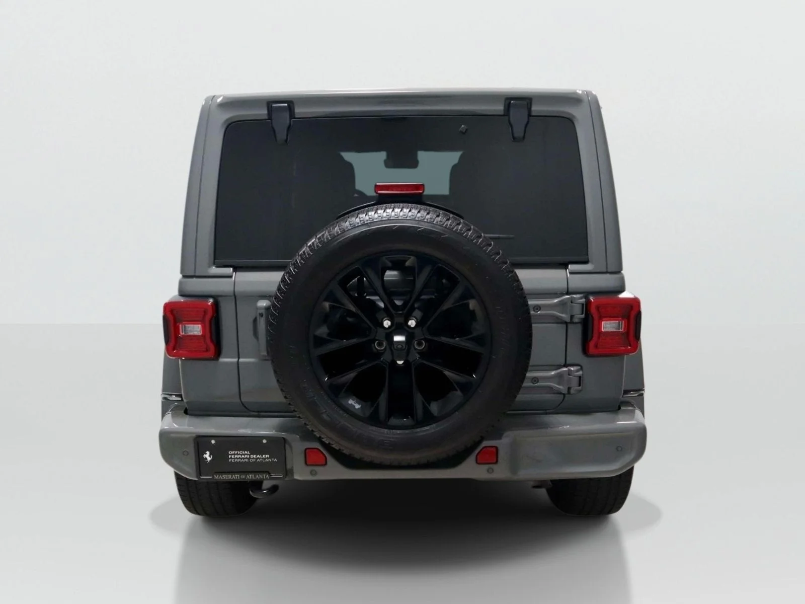 Used 2022 Sting-Gray Clearcoat Jeep Unlimited High Altitude image 4
