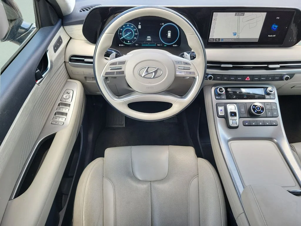 Used 2024 Red Hyundai Calligraphy image 18