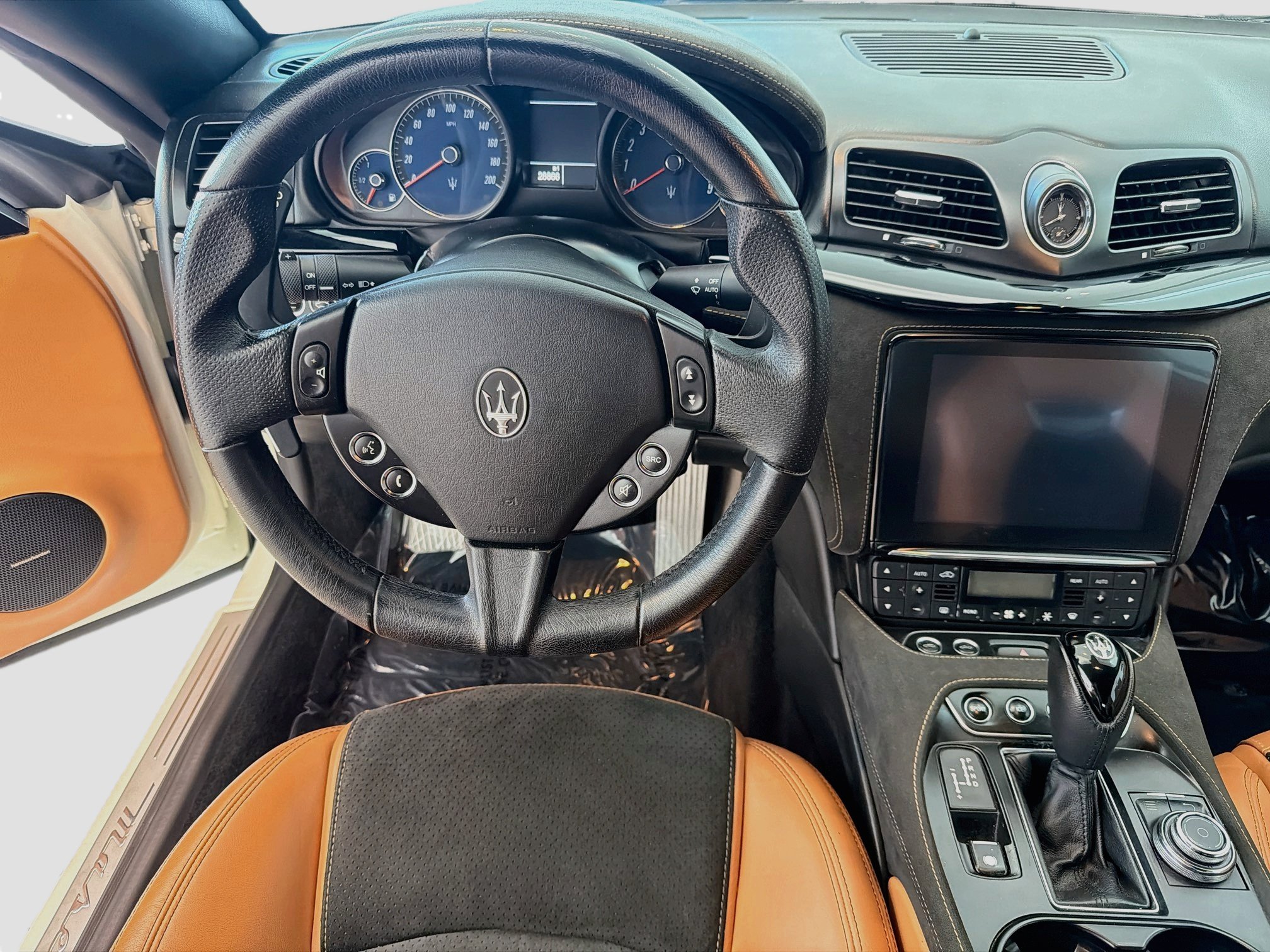 Used 2018 Bianco Fuji Special Matt Maserati Sport image 16