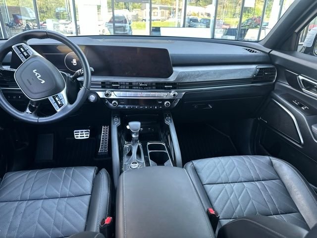 Used 2025 White Kia SX X-Line image 7