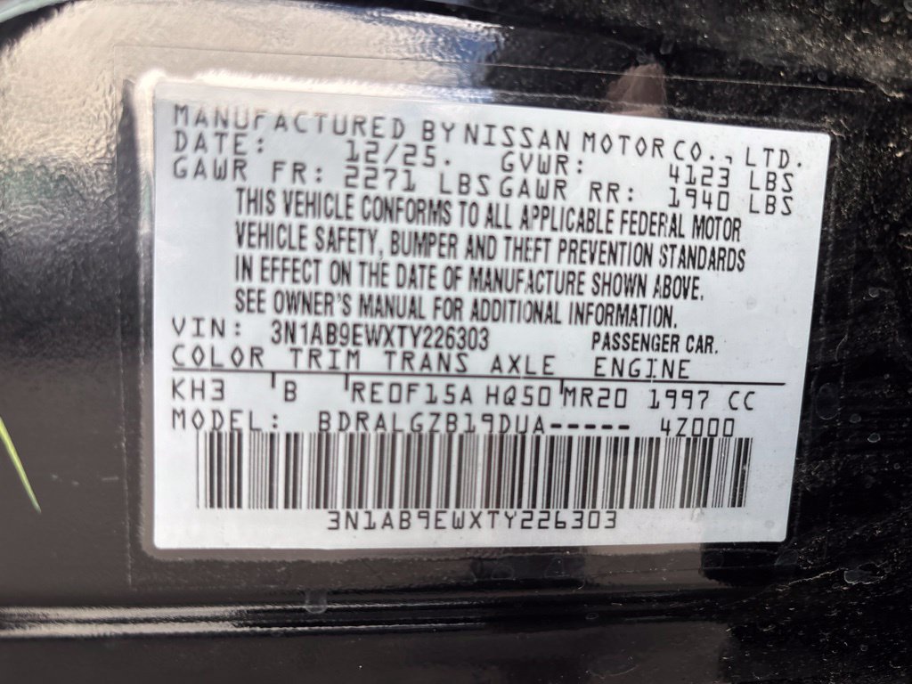 Used 2026 Black Nissan SL image 9