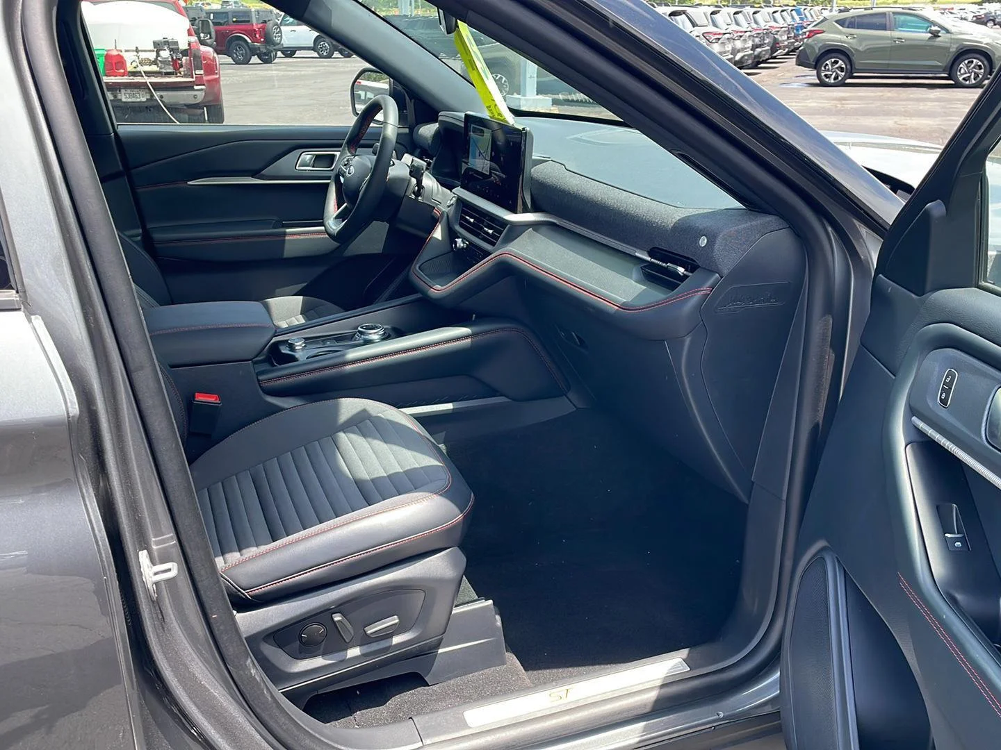 New 2026 Carbonized Gray Metallic Ford ST-Line image 26