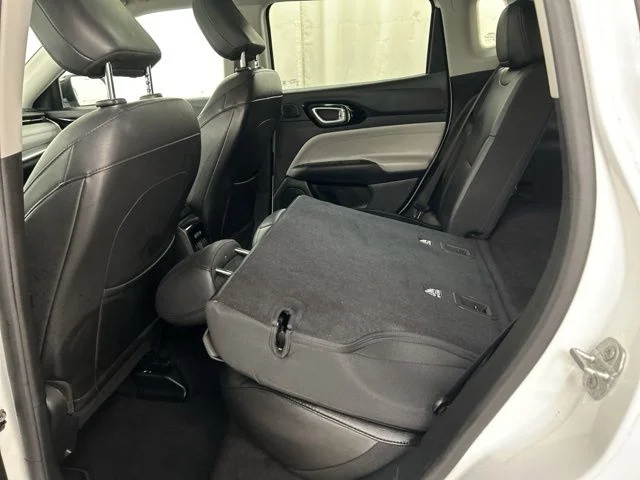 Used 2022 White Jeep Limited image 21