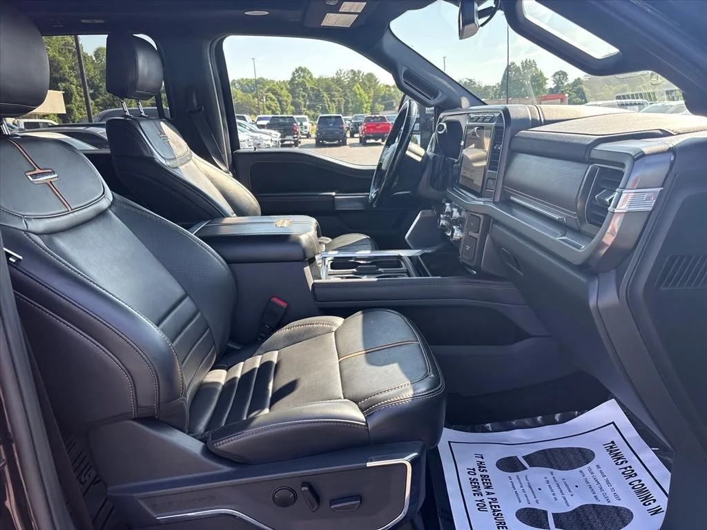 2023 Ford F-450 Super Duty Platinum - Photo 12