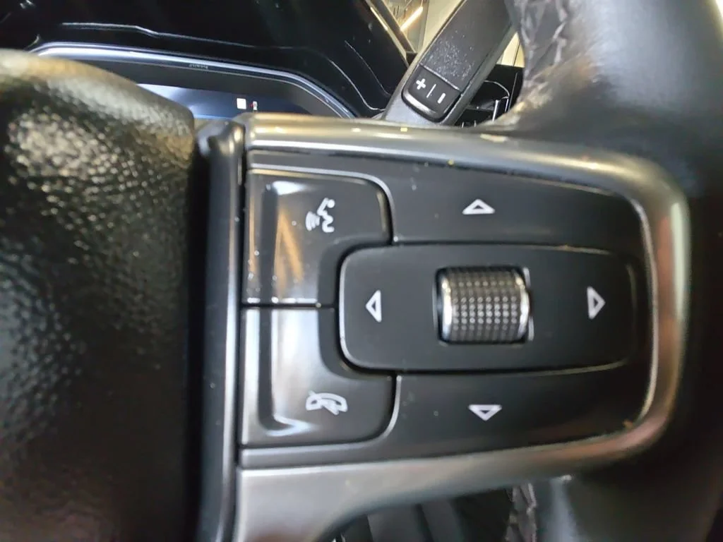 Used 2023 Sterling Gray Metallic Chevrolet LT image 19