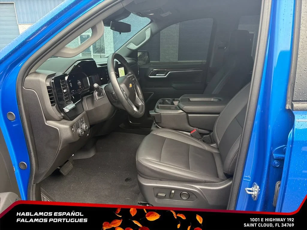 Used 2026 Riptide Blue Metallic Chevrolet LT image 12