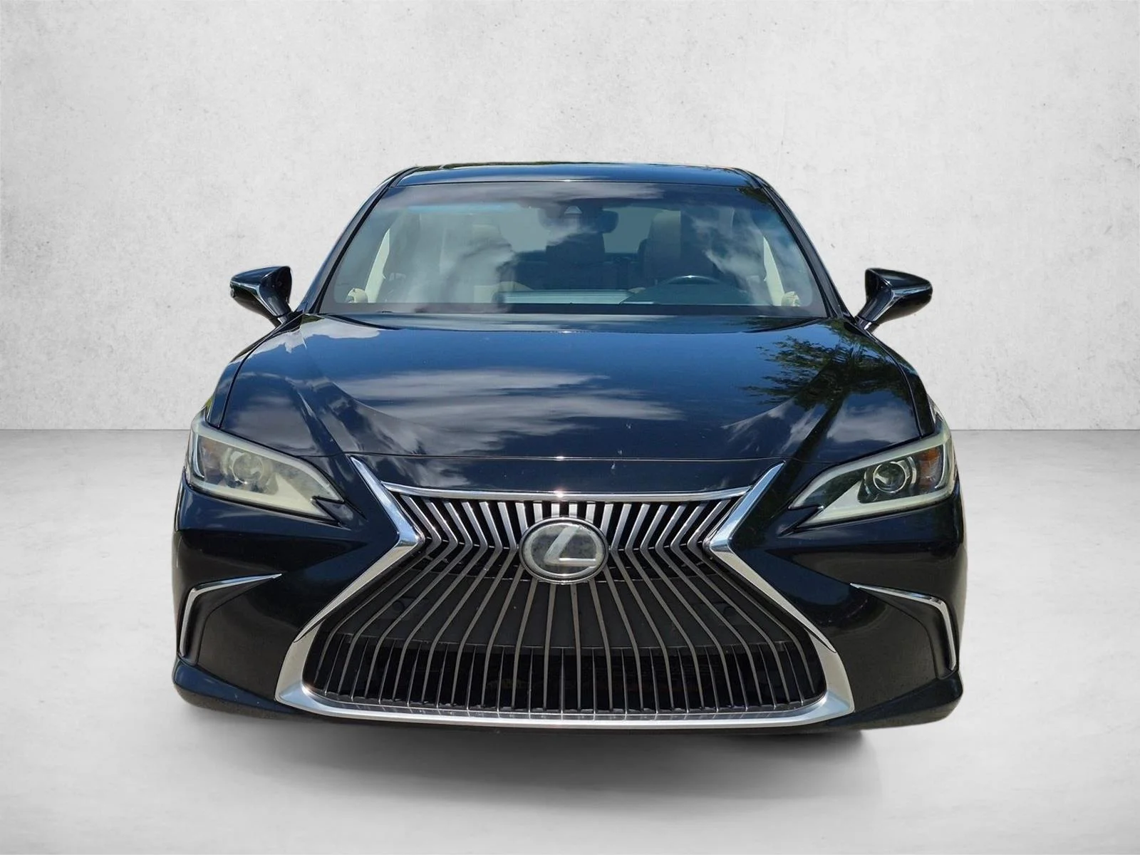 Used 2020 Obsidian Lexus ES 350 image 2