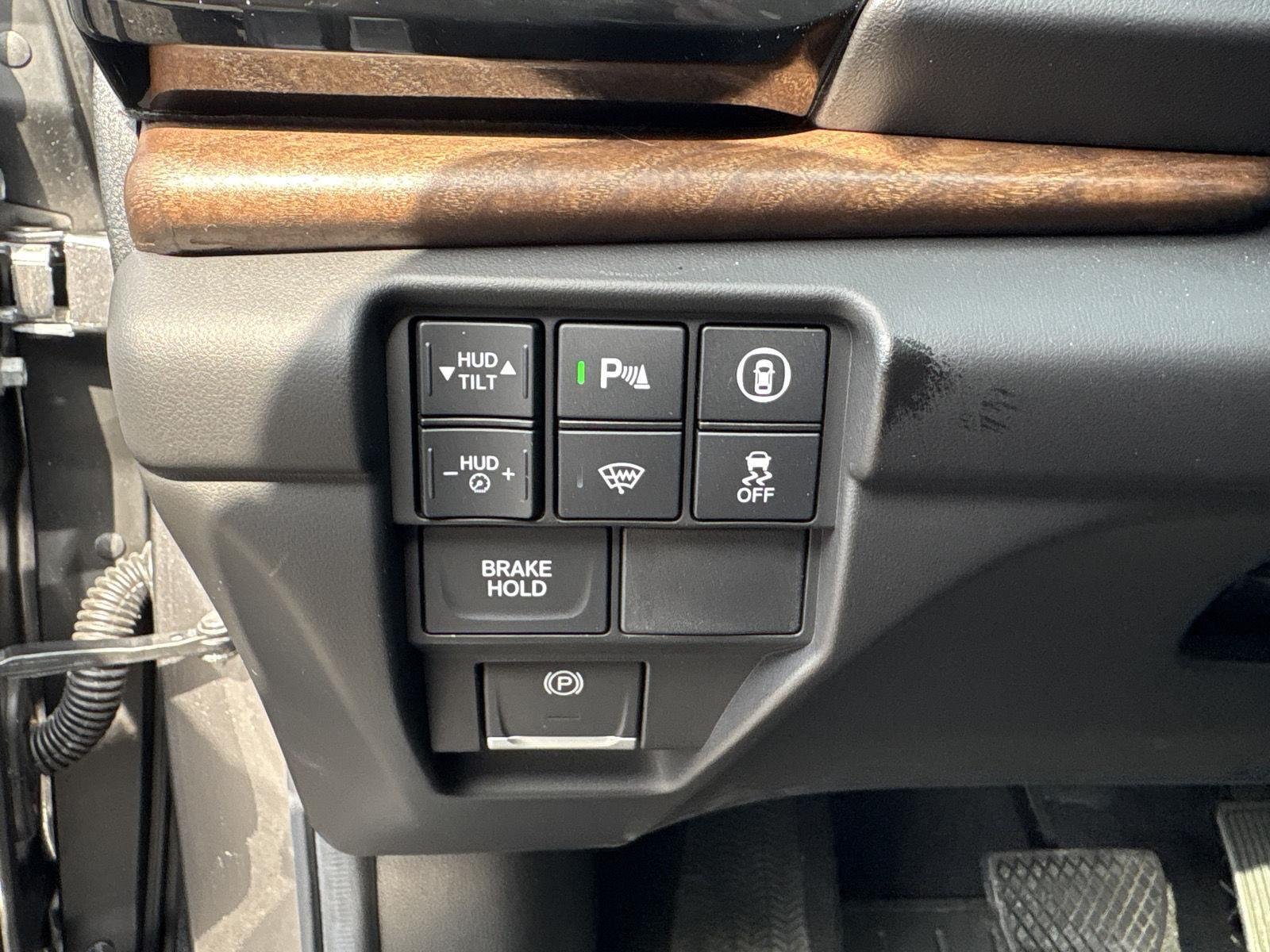 Used 2024 Liquid Carbon Metallic Acura w/Advance Package image 8