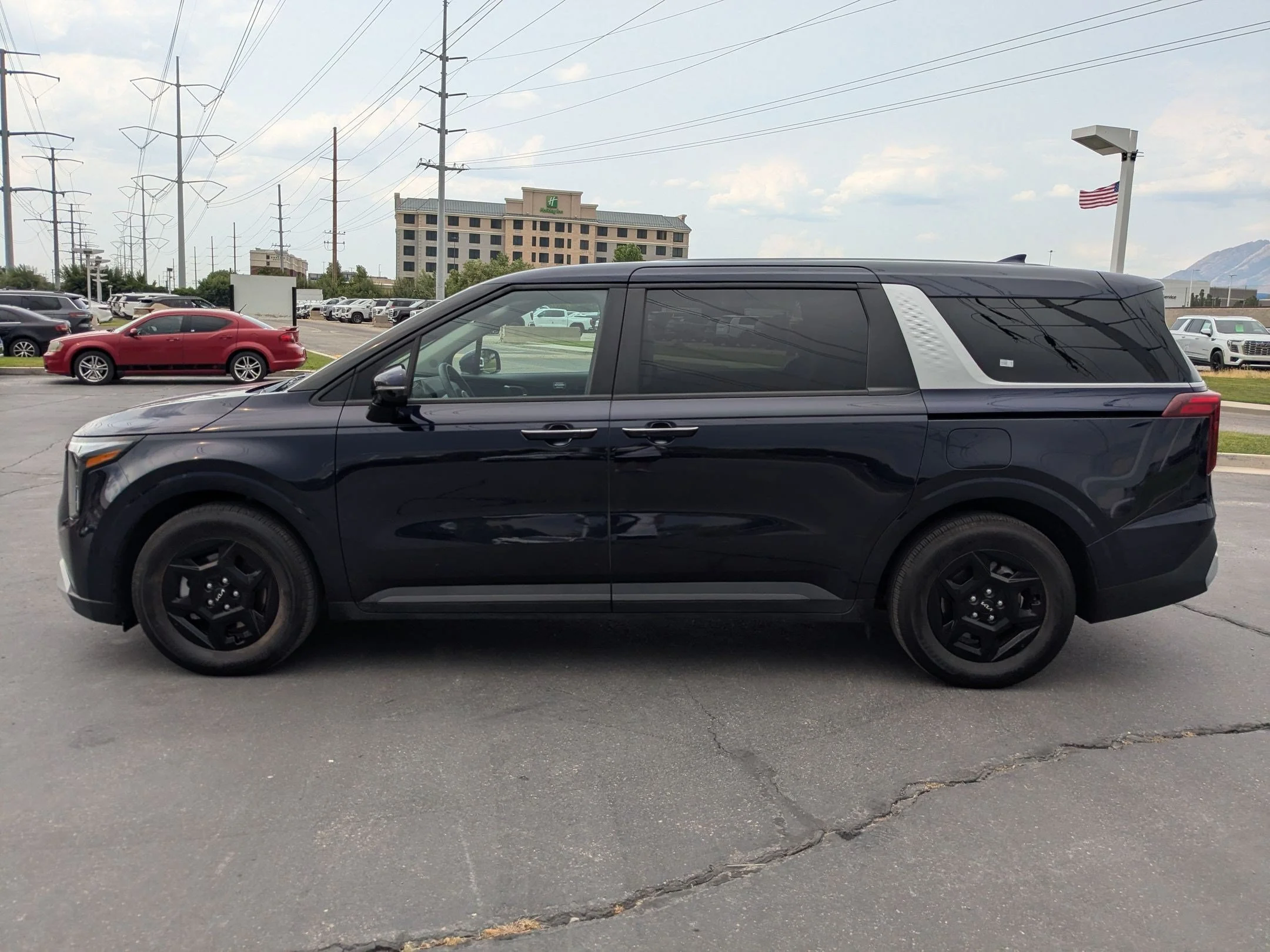 Used 2025 Deep Chroma Blue Kia LX image 2