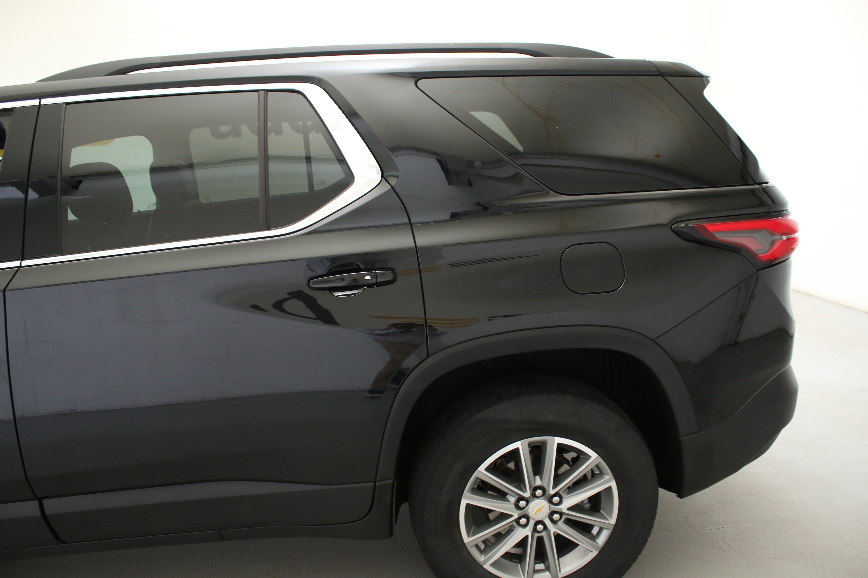 Used 2023 Mosaic Black Metallic Chevrolet LT Leather image 6