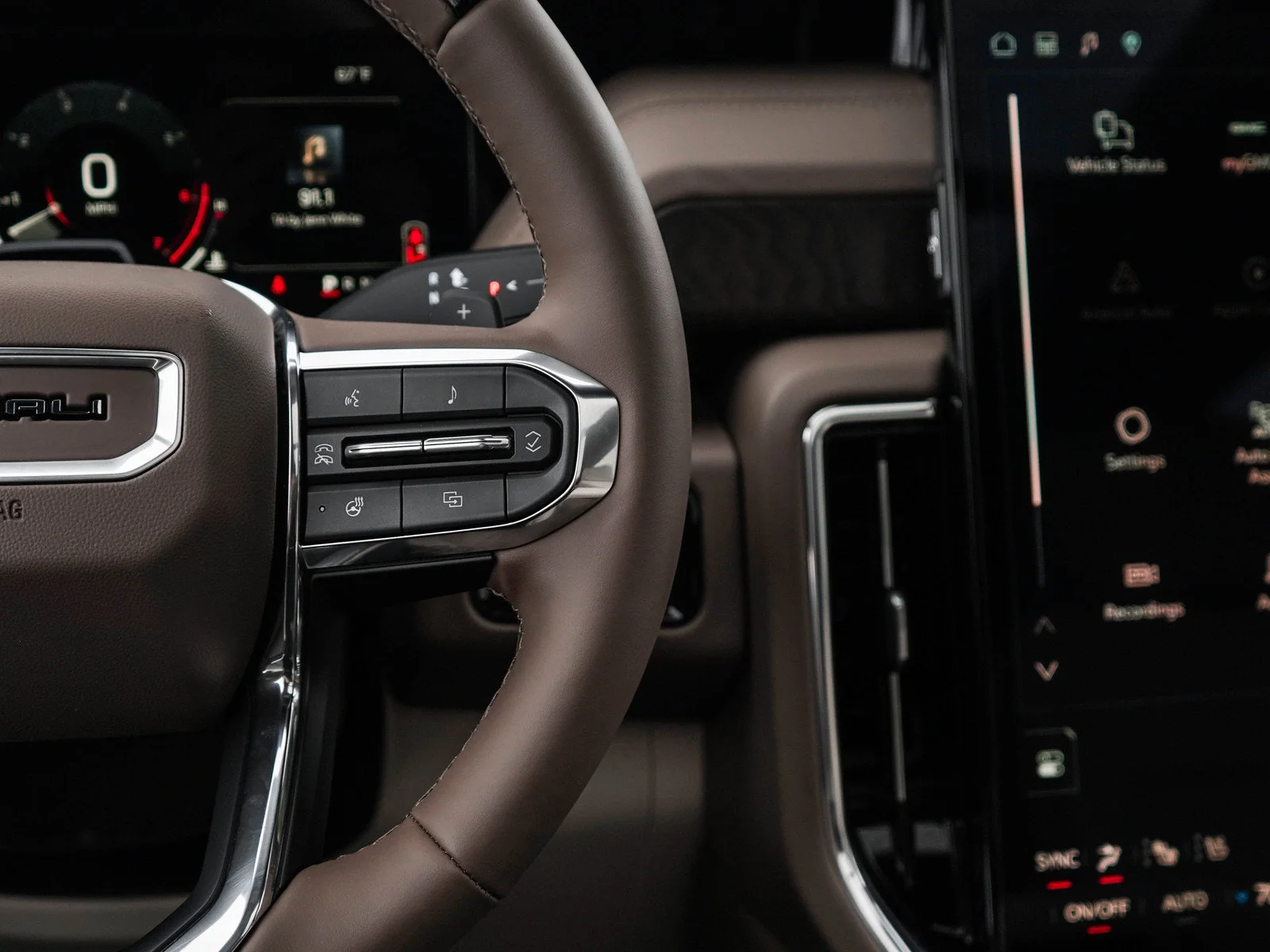 2026 GMC Yukon Denali - Photo 24