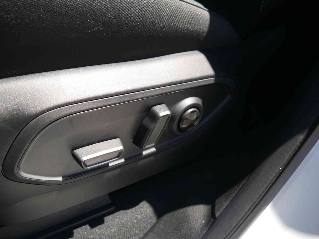 New 2026 Bright White Clearcoat Jeep Laredo X image 23