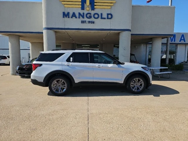New 2026 Space White Metallic Ford Active image 68