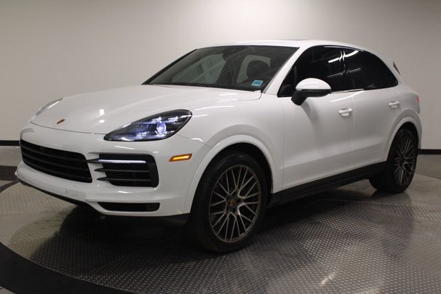 2023 Porsche Cayenne S Platinum Edition