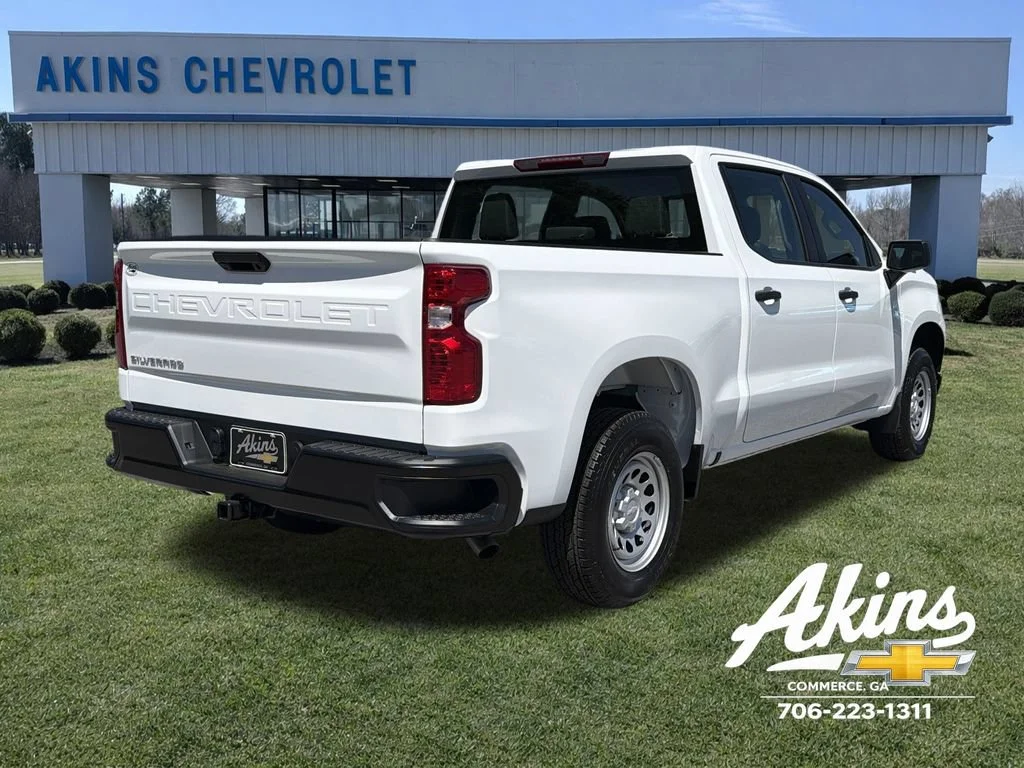New 2026 Summit White Chevrolet WT image 6