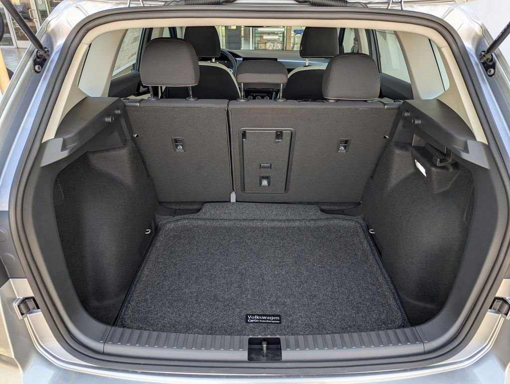 2025 Volkswagen Taos S - Photo 18