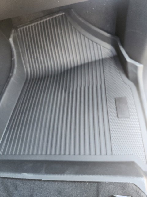 2027 Chevrolet Traverse LT - Photo 24