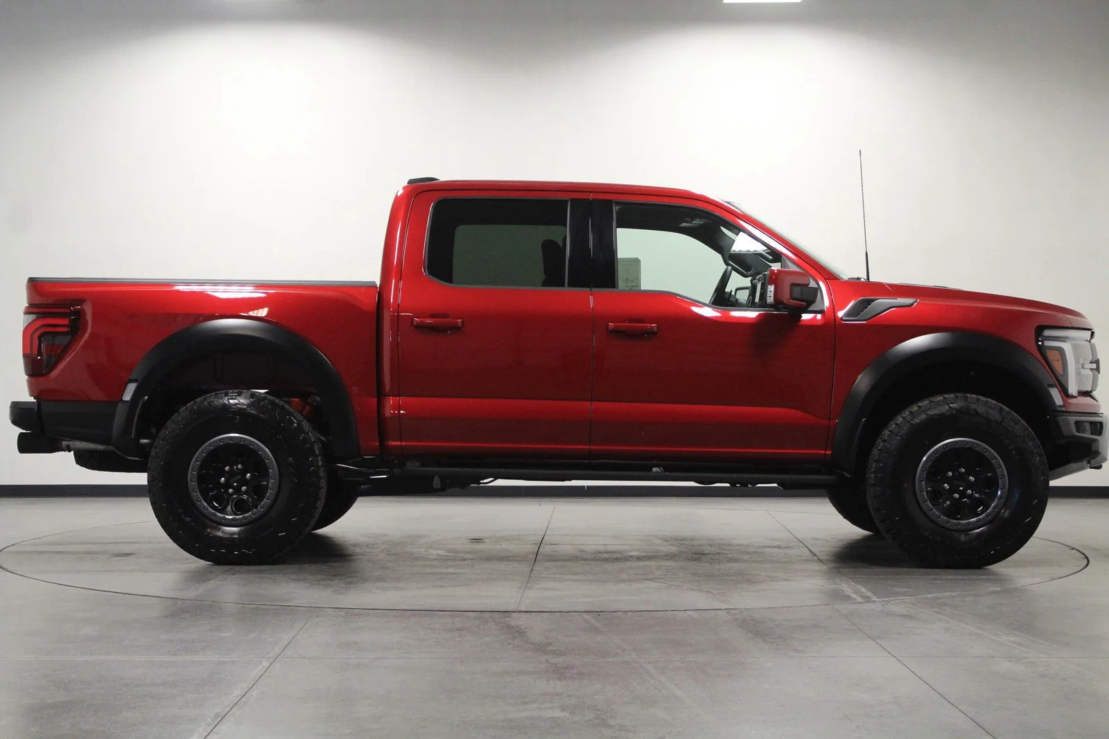 Used 2024 Rapid Red Metallic Tinted Clearcoat Ford Raptor image 3