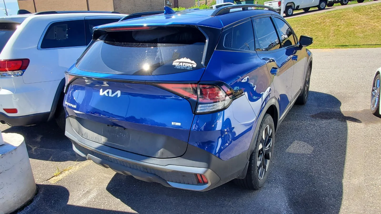 Used 2024 Sapphire Blue Kia X-Line image 9