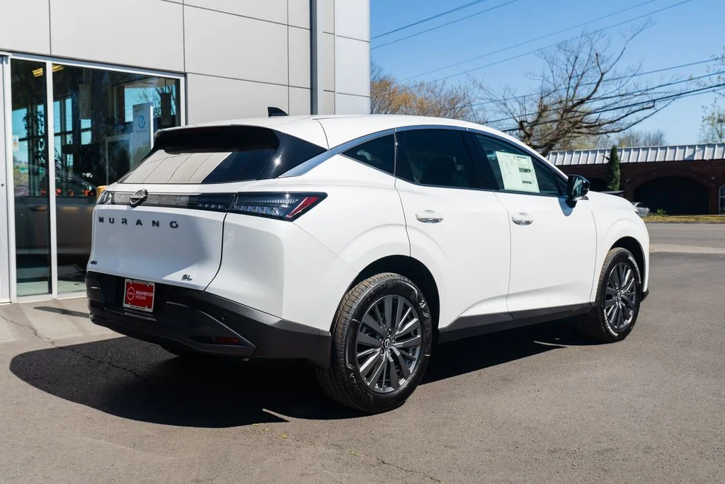 New 2026 Everest White Pearl TriCoat Nissan SL image 6