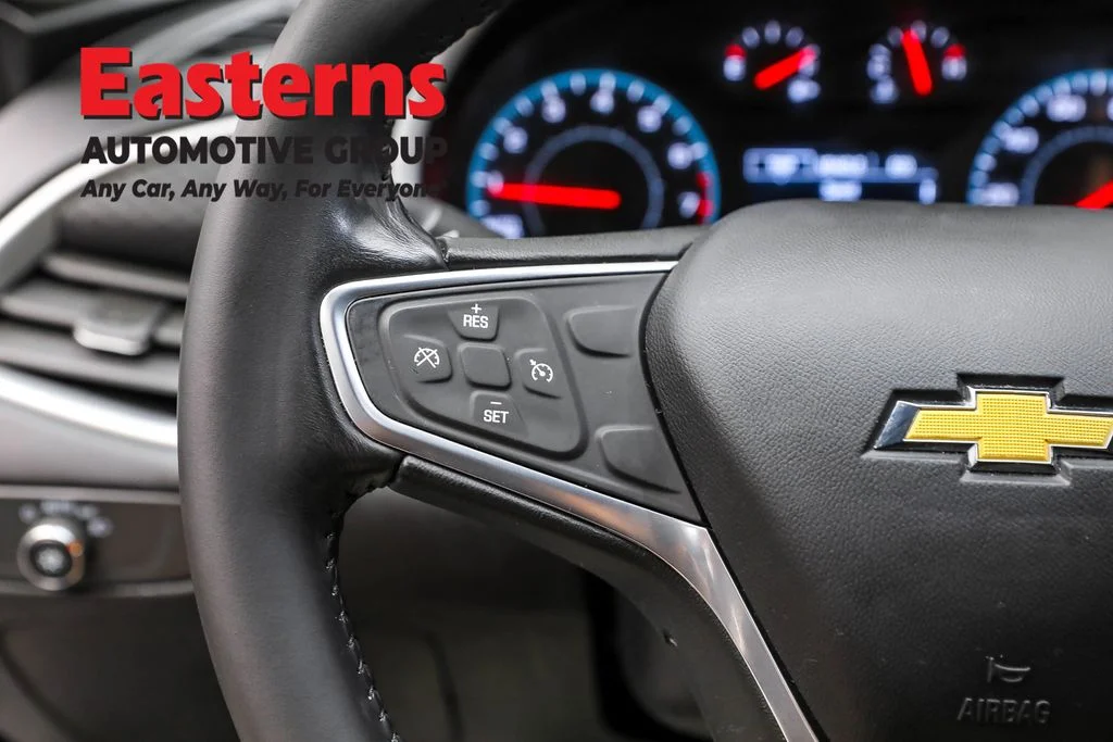 Used 2022 Black Chevrolet RS image 15