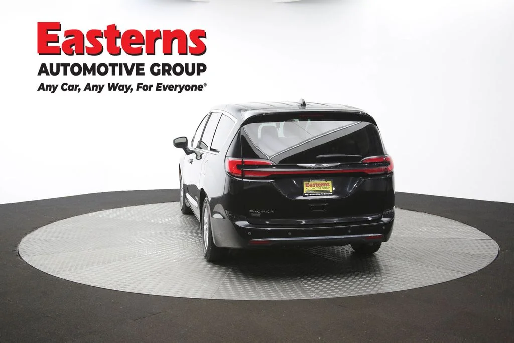 Used 2023 Black Chrysler Touring L image 38