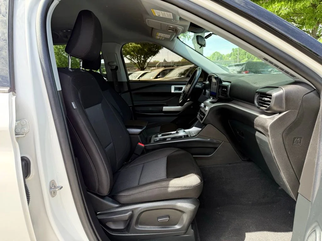 Used 2023 White Ford XLT image 29