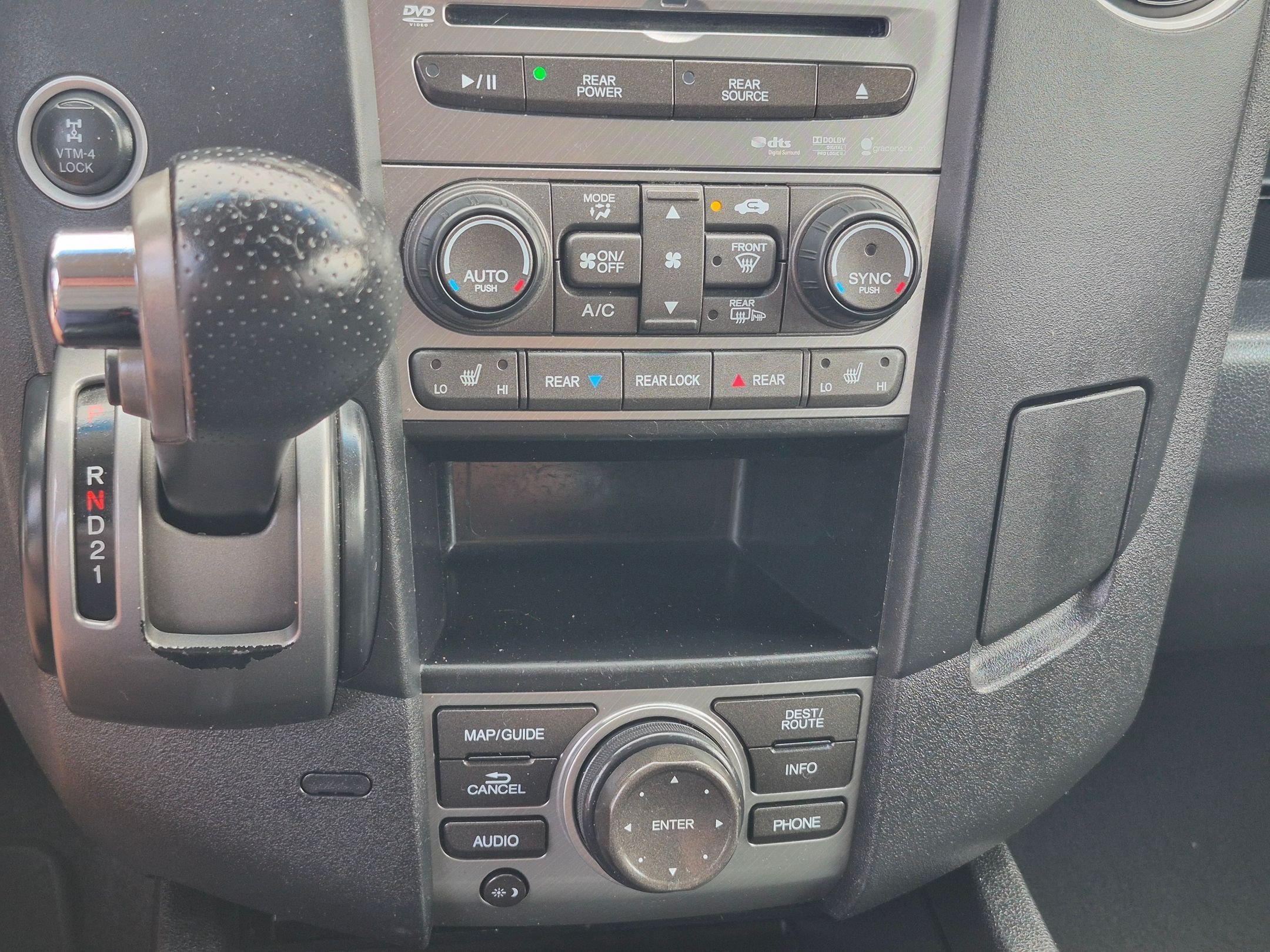Used 2012 Maroon Honda Touring image 24