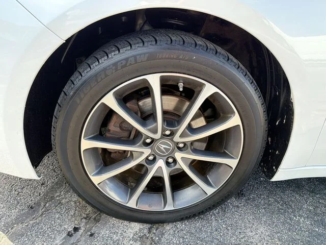 Used 2016 White Acura V6 image 21