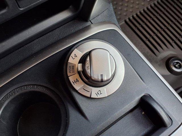 2024 Toyota 4Runner SR5 - Photo 18