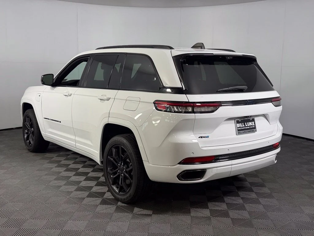 Used 2024 White Jeep 4xe image 9