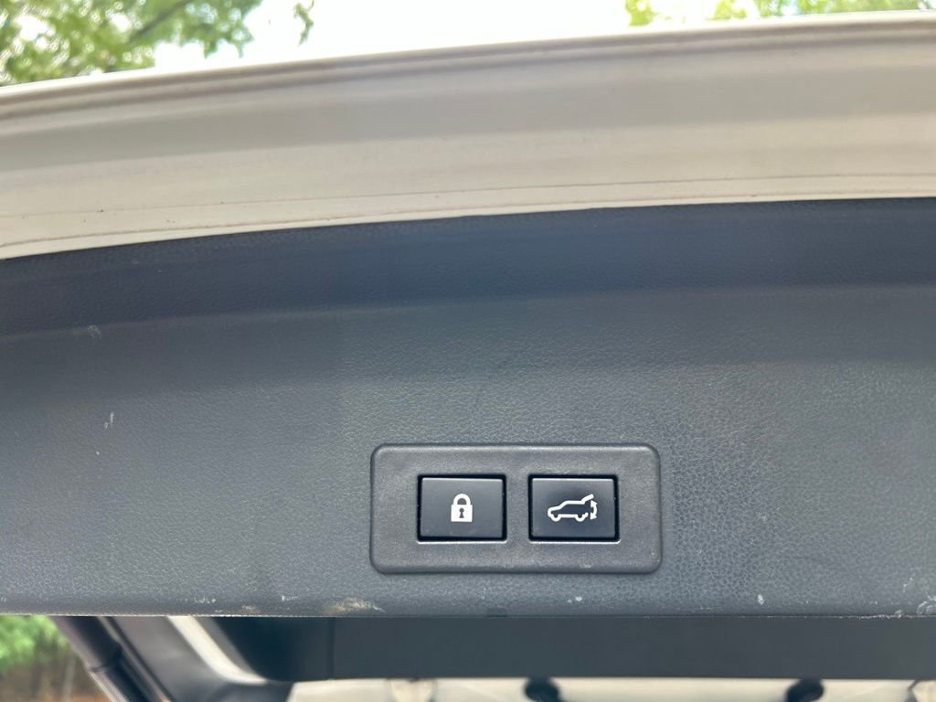 Used 2021 White Subaru Limited image 33