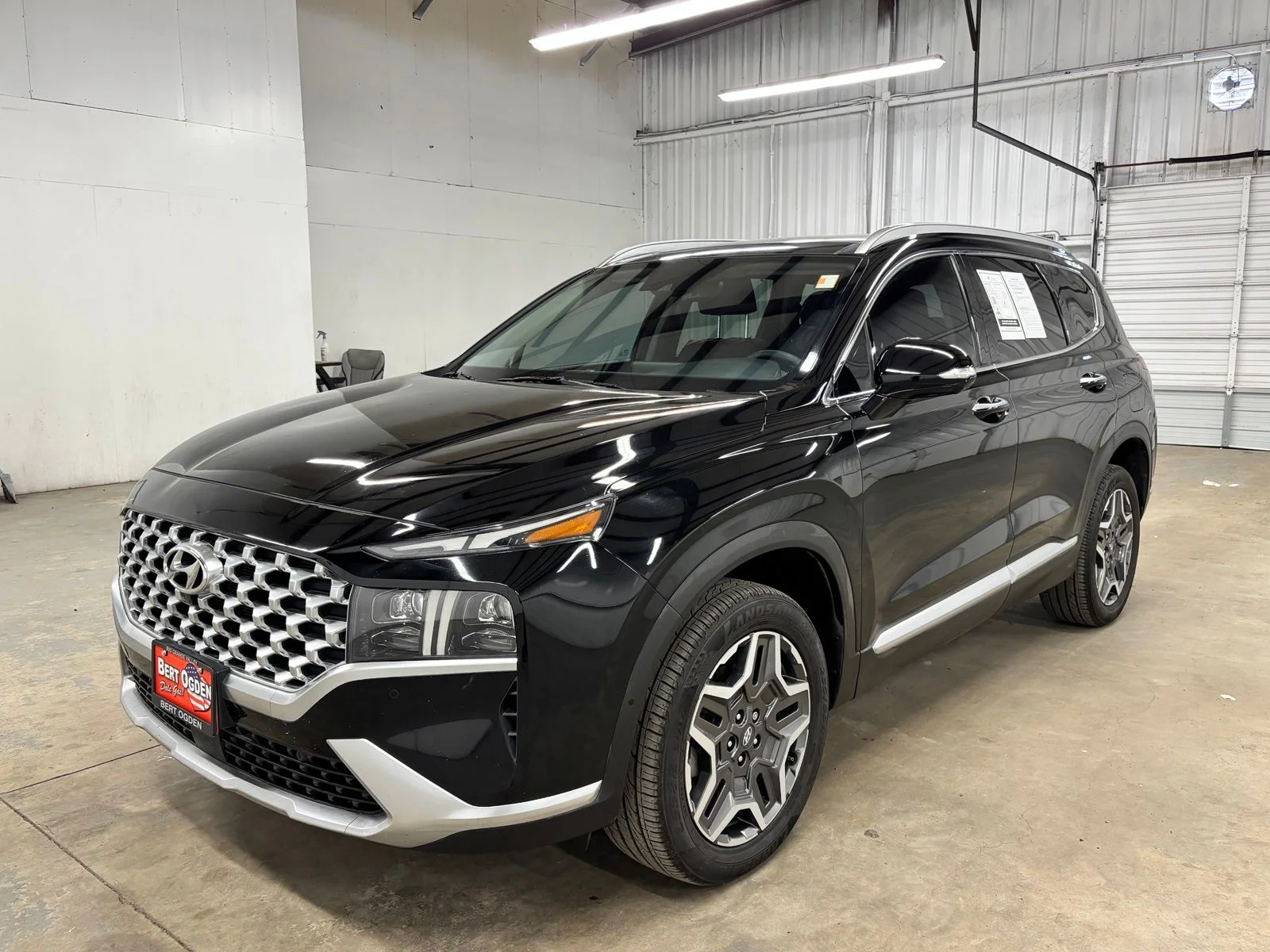 Used 2021 Black Hyundai Limited image 3