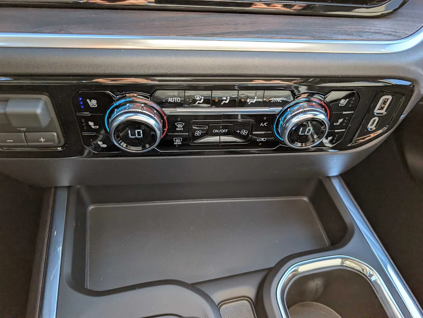 New 2026 Sterling Metallic GMC SLT image 28