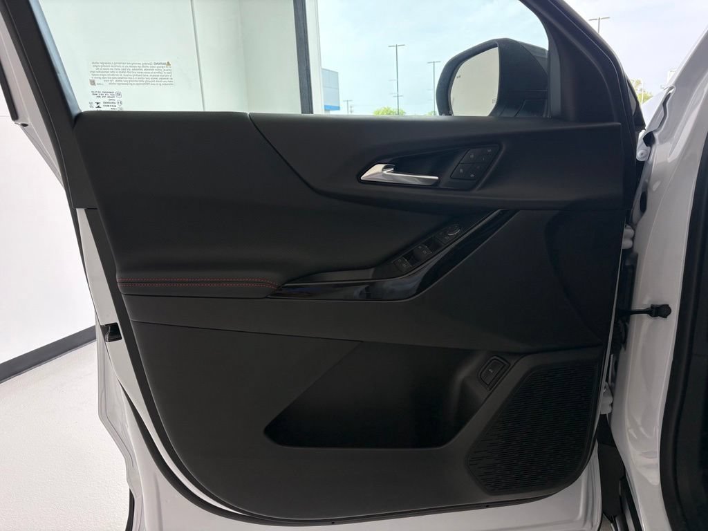 2027 Chevrolet Equinox RS - Photo 27