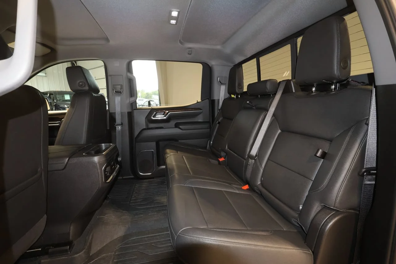 Used 2024 Titanium Rush Metallic GMC Elevation image 24
