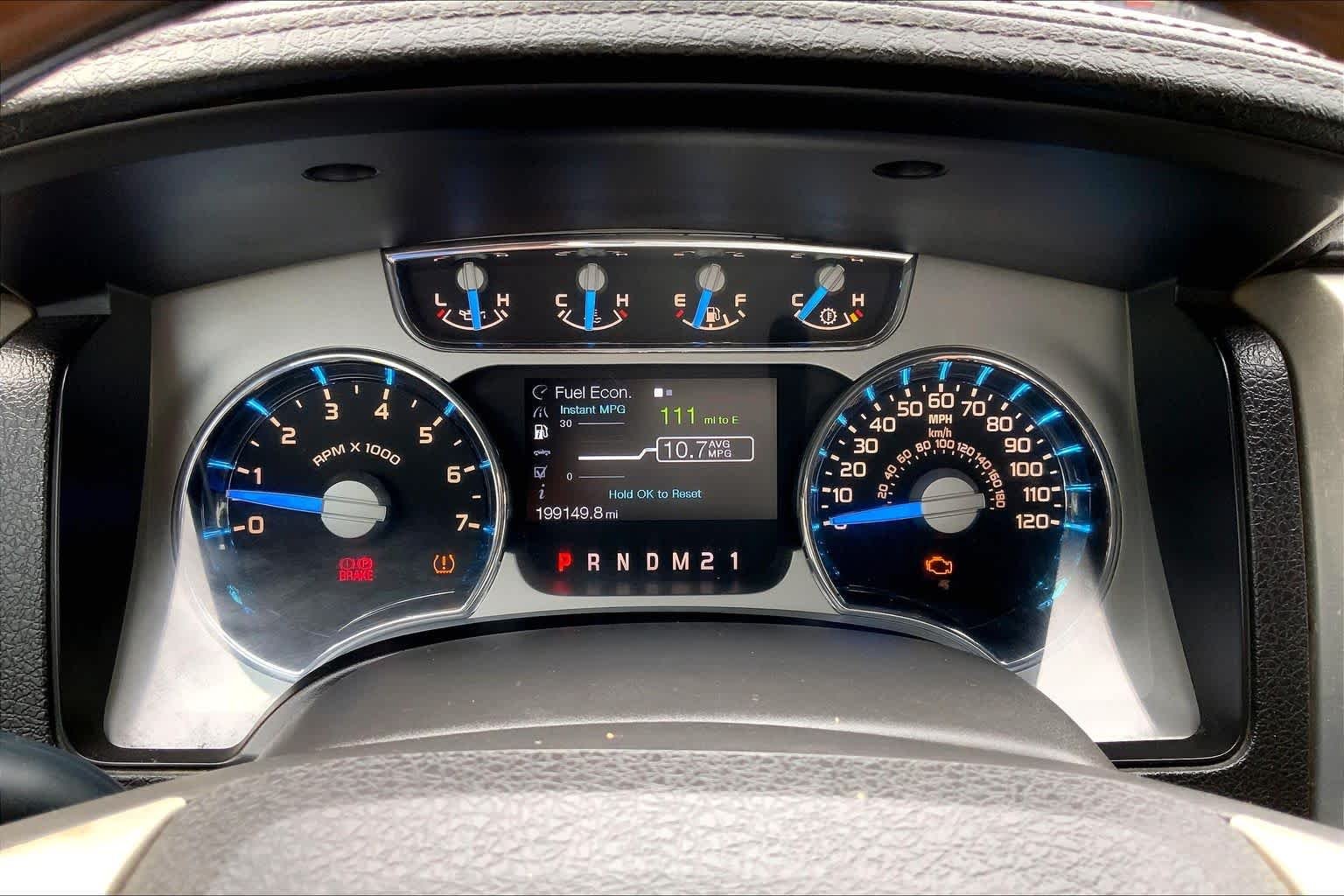 Used 2013 White Platinum Metallic Tri-Coat Ford Platinum image 25
