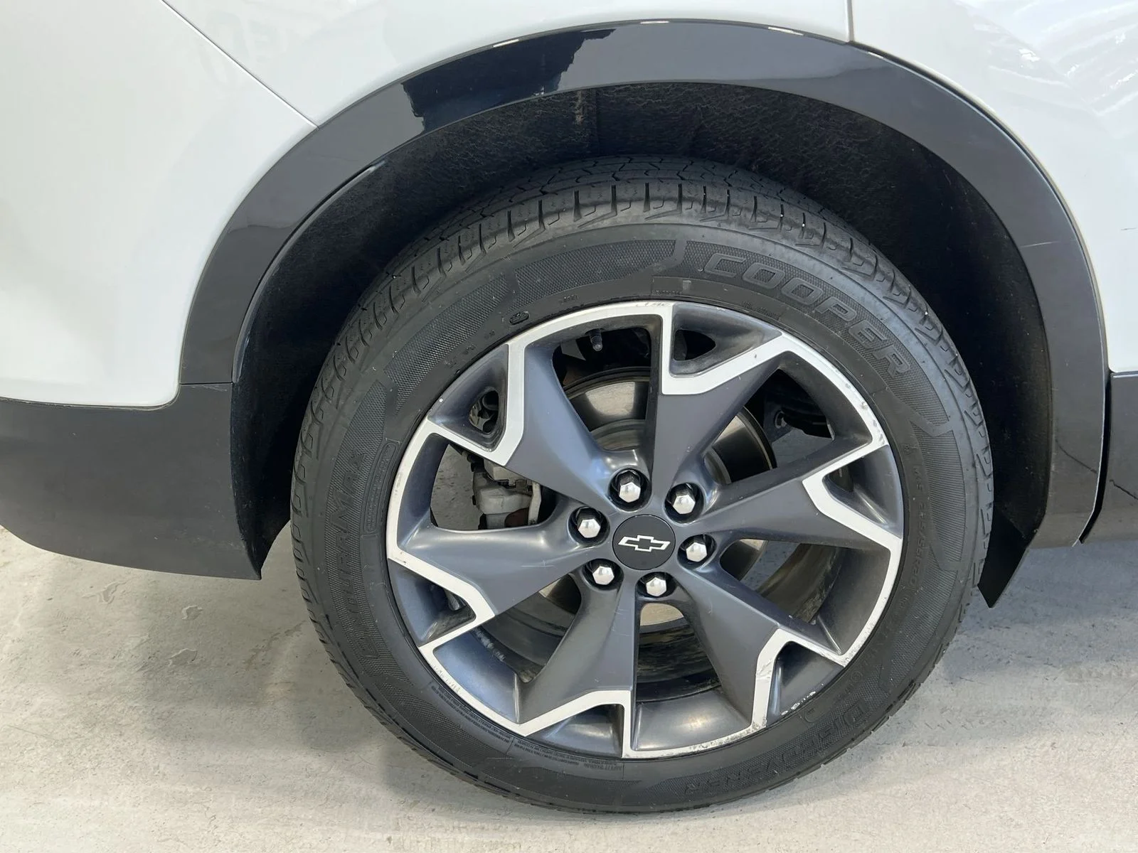 Used 2019 White Chevrolet RS image 10