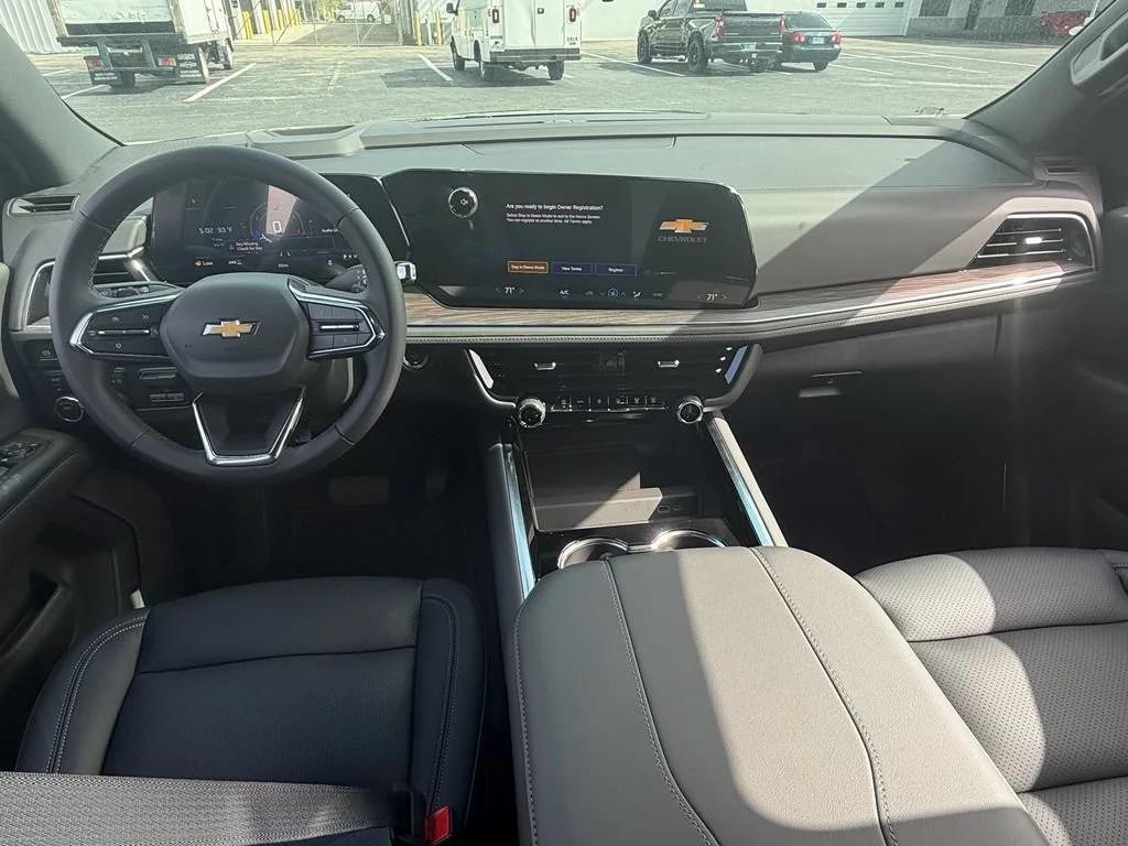 2026 Chevrolet Suburban LS - Photo 10