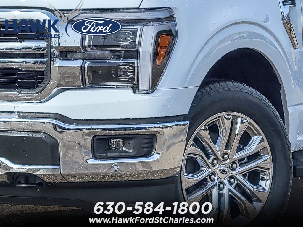 New 2026 Oxford White Ford Lariat® image 3