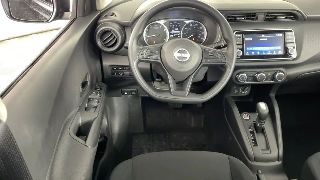 2025 Nissan KICKS PLAY Base - Photo 14
