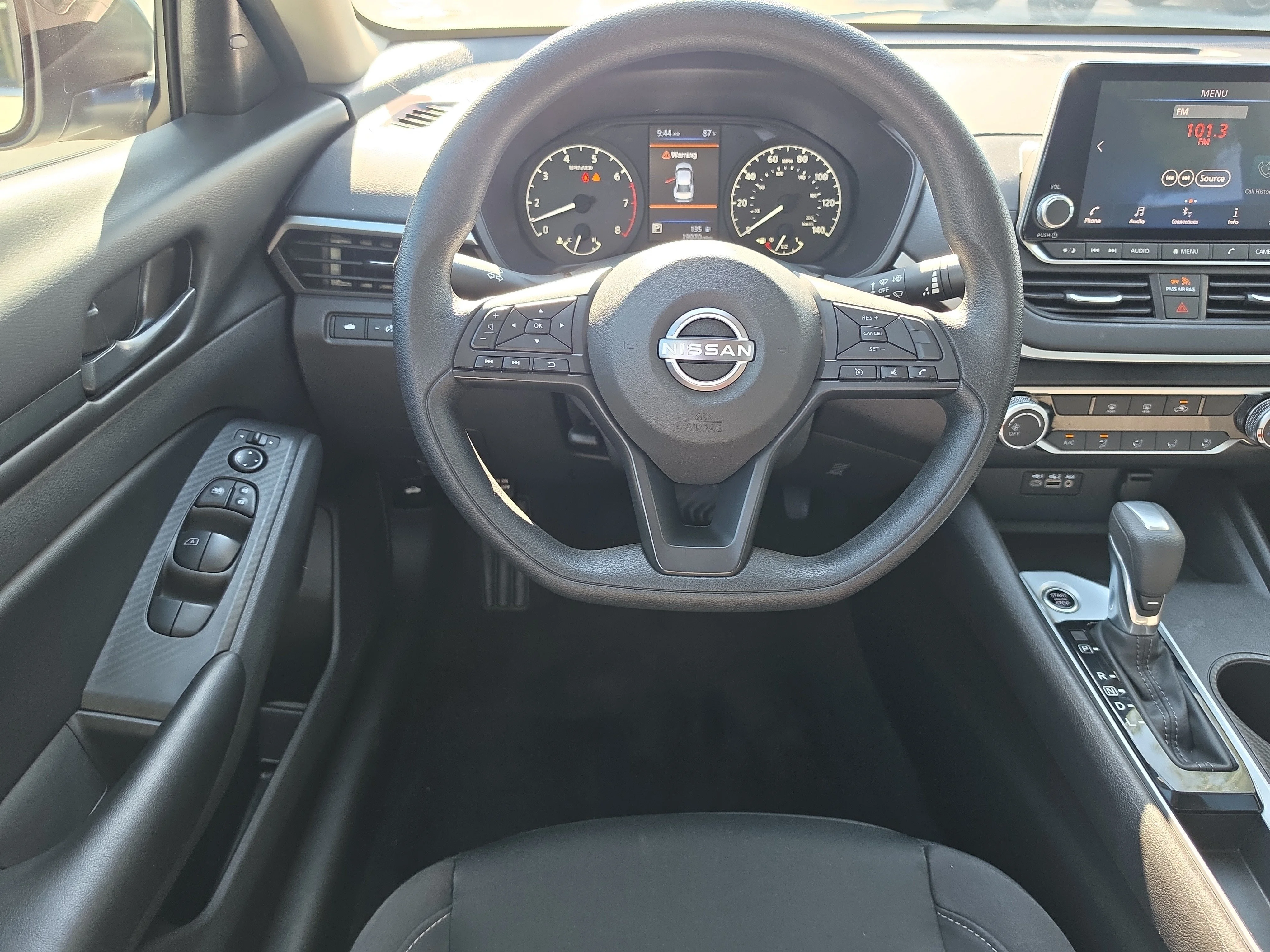 Certified Used 2025 Glacier White Nissan S image 13