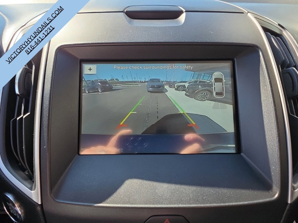 Used 2018 Blue Ford SEL image 17