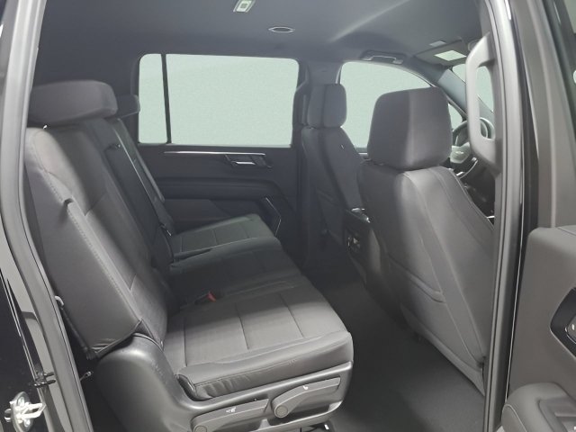 2026 Chevrolet Suburban LS - Photo 11