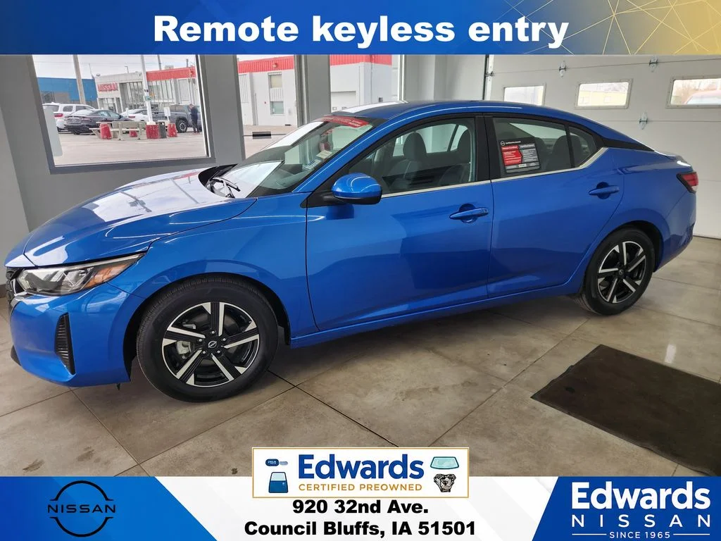 Used 2025 Blue Nissan SV image 5