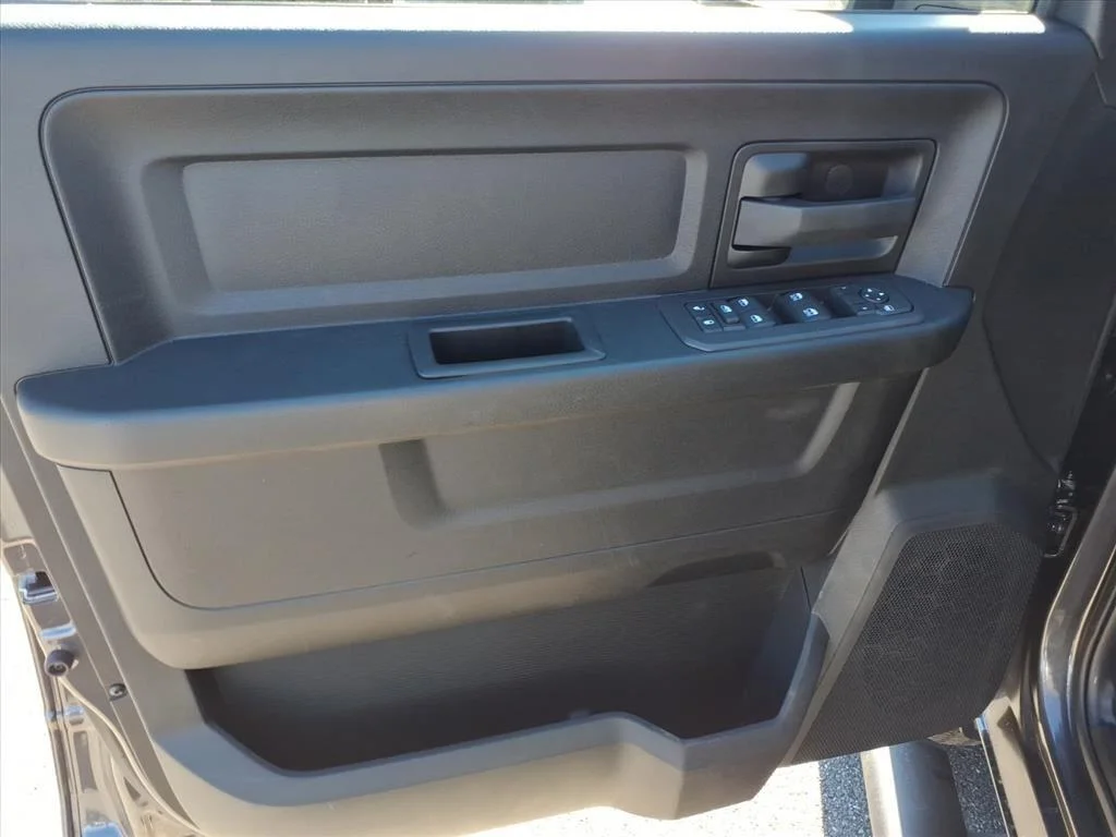 2026 RAM 2500 Tradesman - Photo 9