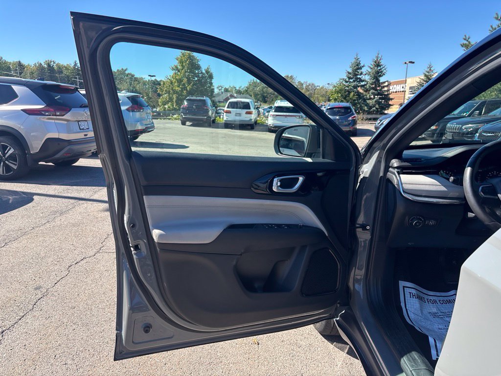 Used 2024 Gray Jeep Limited image 16