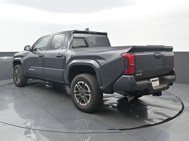 Used 2025 Underground Toyota SR5 image 3