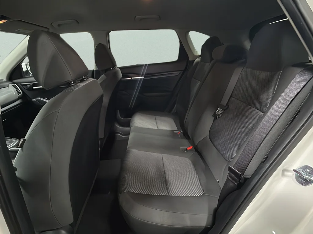 Certified Used 2024 White Kia LX image 15