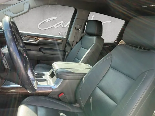 Used 2023 VOLCANIC RED TINTCOAT GMC Elevation image 19